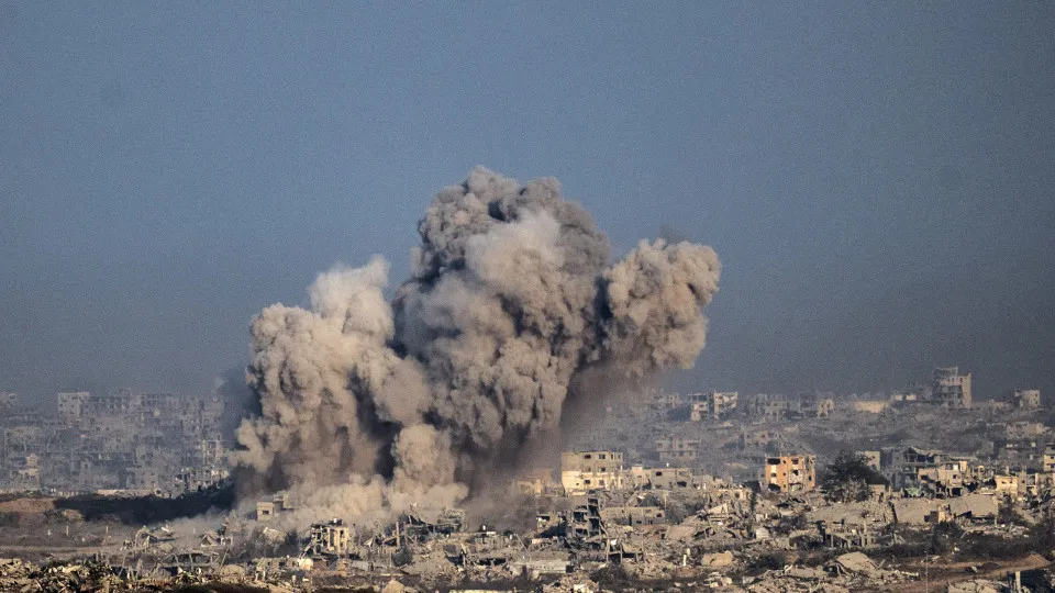 Quatro jornalistas são mortos em ataque de Israel a hospital em Gaza
