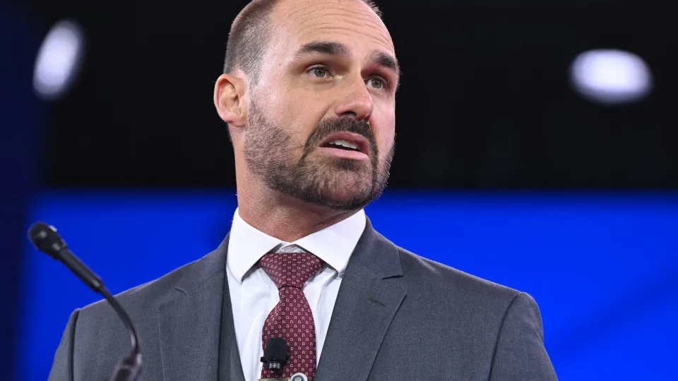 Lula critica atuação de Eduardo Bolsonaro nos EUA e defende cassação
