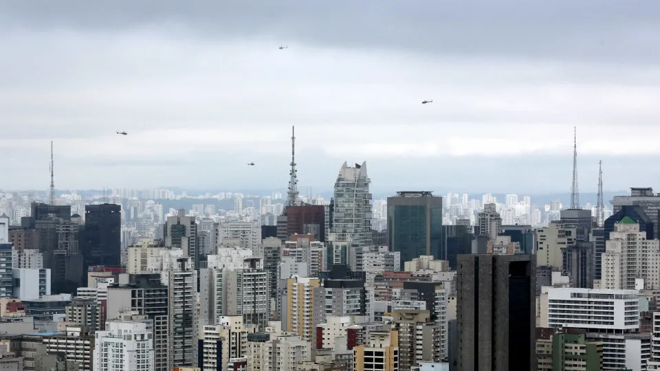 População brasileira é de 213,4 milhões, estima IBGE