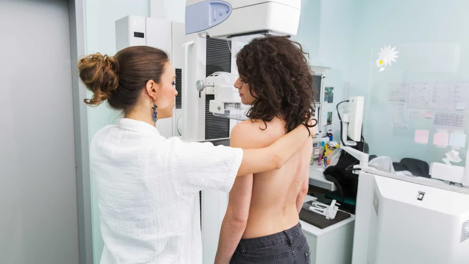 Medicamento que induz aborto pode ser usado para prevenir câncer de mama