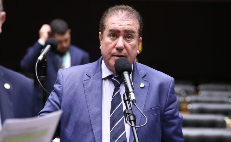 Projeto fixa em 15 dias o prazo para devedor contestar dívida na Justiça