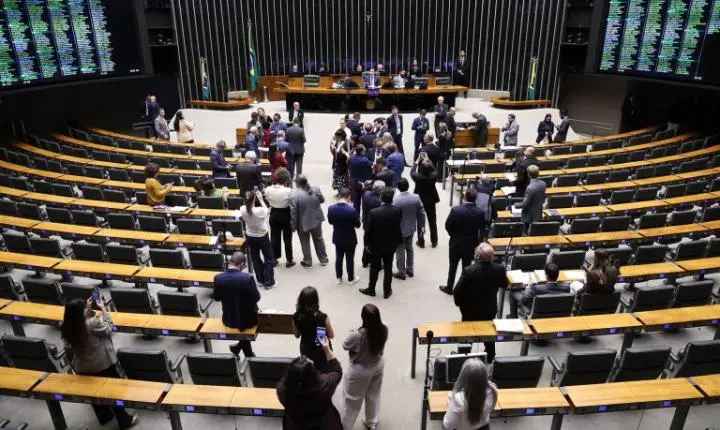 Câmara pode votar programa para pessoas com epilepsia e outras propostas nesta quinta-feira