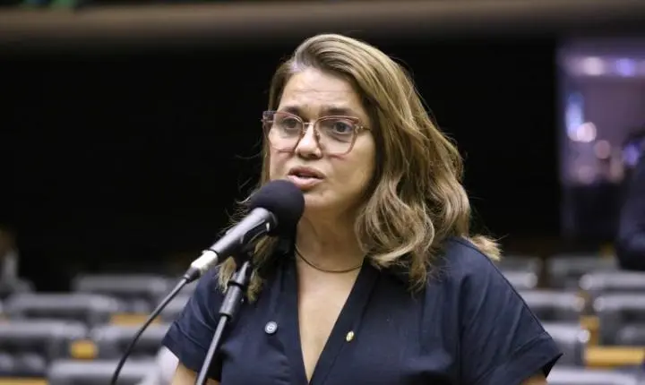 Comissão aprova proposta que veda propaganda com apelo sexual em eventos esportivos