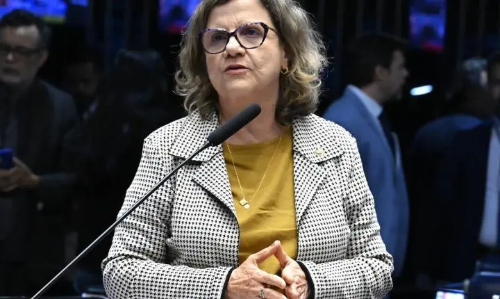 Lula anuncia Teresa Leitão como nova liderança do governo no Senado