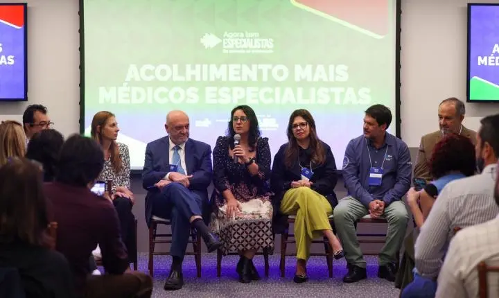 Projeto Mais Médicos Especialistas recebe 50 profissionais no Rio